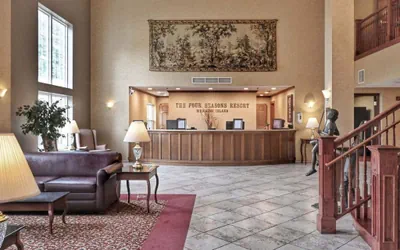 Photo 5 - Superior King Suite for 4