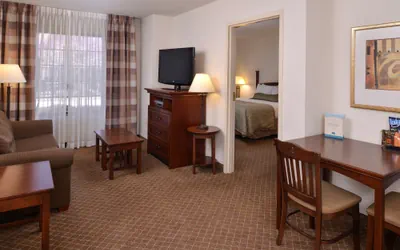 Photo 2 - 1 Bedroom Suite 2 Double Beds Nonsmoking