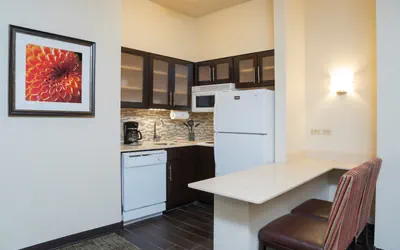 Photo 3 - 1 Bedroom Suite 1 Queen Bed Nonsmoking
