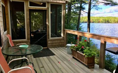 Photo 2 - Lakefront Cottage