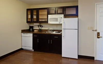 Photo 2 - 1 Bedroom Suite 1 King Nonsmoking