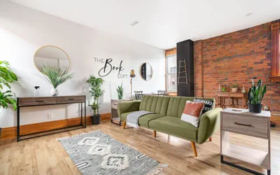 Photo 4 - Book Loft