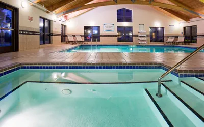 Photo 4 - 1 Bedroom Suite | 2 Double Beds