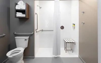 Photo 4 - 1 Bdrm 1 Kng Mobil Access Transfer Shwr