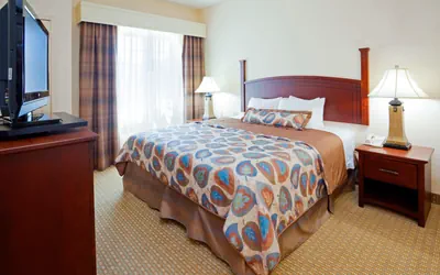 Photo 3 - 2 Bdrm Suite 1 King 1 Queen Nonsmoking