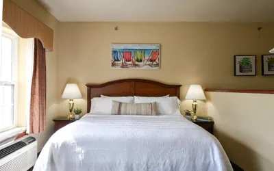 Photo 4 - Junior King Suite for 3