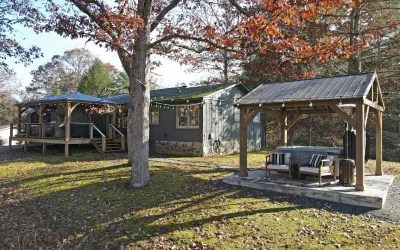 Photo 3 - Campfire Creek Cottage - North Georgia cabin renta