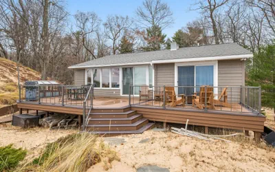 Photo 5 - XXX 3 Bed - 2 Bath House Idlewild