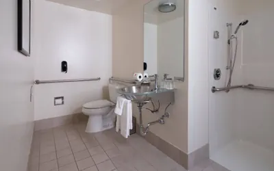 Photo 5 - AR | Accessible Queen Roll-In Shower