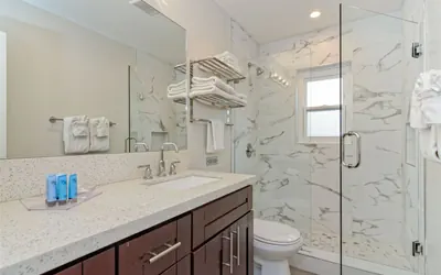 Photo 5 - B Penthouse
