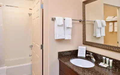 Photo 4 - 1 Bedroom Suite 2 Queen Beds Nonsmoking