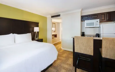 Photo 3 - 1 King Bed Studio Suite Nonsmoking