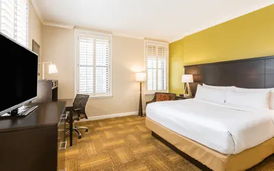 Photo 5 - 1 Bedroom Suite 1 King Bed Nonsmoking
