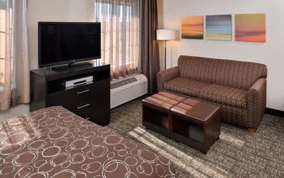 Photo 2 - Studio Suite 1 Queen Bed Nonsmoking