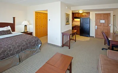 Photo 4 - 1 Queen Bed Studio Suite Nonsmoking