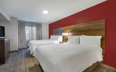 Photo 4 - 2 Bedroom Ste 1 Kng 2 Qn Beds Nosmk
