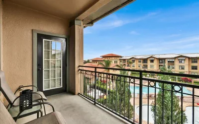 Photo 2 - Beautiful 3BR 3BA Pool View Condo
