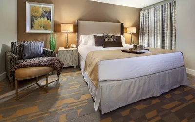 Photo 3 - King Bed Standard