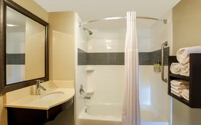 Photo 2 - Queen Studio Suite