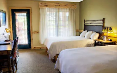 Photo 4 - Split Rock Suite