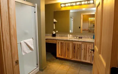 Photo 5 - High Falls Suite