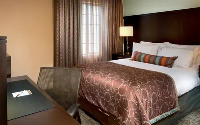 Photo 3 - 2 Bedroom Suite for 8