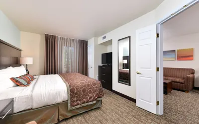 Photo 3 - 1 Bedroom Suite Queen Bed Nonsmoking
