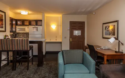 Photo 2 - 2 Bedroom 1 Queen 2 Queen