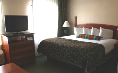 Photo 3 - 1 Bedroom Suite 1 King Bed Nonsmoking
