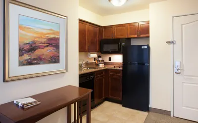 Photo 2 - 2 Bdrm 2 Bath Hear Accessible Tub Nosmk