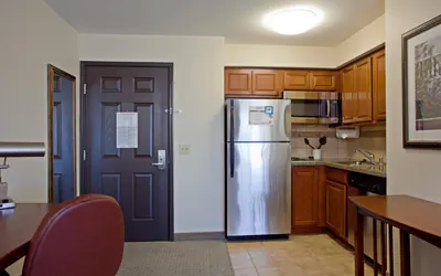Photo 2 - 1 Bdrm Suite 1 Queen Nonsmoke