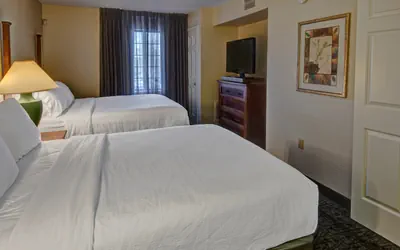 Photo 3 - 1 Bdrm Ste With 2 Queen Beds Nonsmoking
