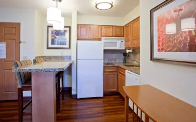Photo 2 - 1 Bedroom Suite | King Bed