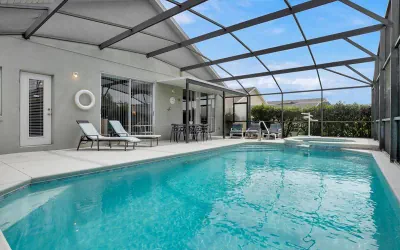 Photo 4 - South Facing Pool & Spa- Minutes to Disney