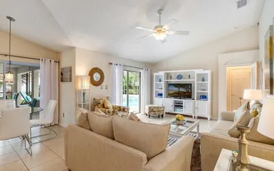 Photo 5 - Beautiful 4 Bed Villa With Southwest Facing Pool