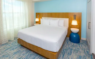 Photo 5 - 3BR Hotel Room (Signature)