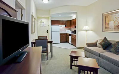Photo 2 - 1 Bedroom Suite 1 King Nonsmoking