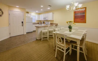 Photo 4 - 2 Bedroom Villa Grand