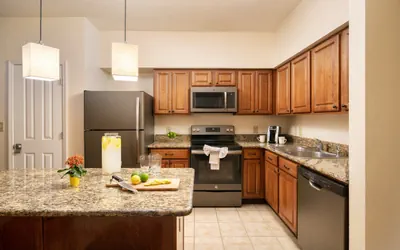 Photo 4 - 2 Bedroom Suite