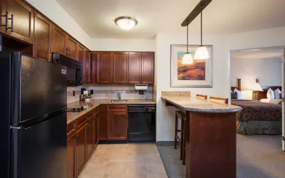 Photo 2 - 1 Bedroom Suite 2 Queen Nonsmoking