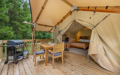 Photo 3 - Glamping Escape on Lake Livingston
