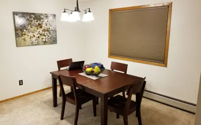 Photo 4 - Tomar Park Apt w/ Porch KP101APT2