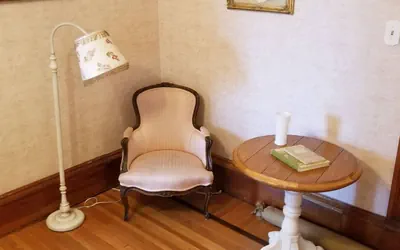 Photo 5 - Historic Victorian Inn - White Suite (KP117White)