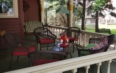 Photo 3 - Historic Victorian Inn Downtown (8 Bed 6 Bath)