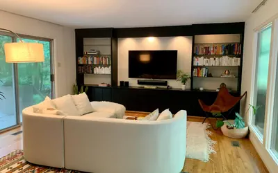 Photo 4 - Mid-Century Designer w/ King Beds & Sonos Stereo