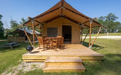 Lakeside Escape | Glamping Retreat at Lake Livingston