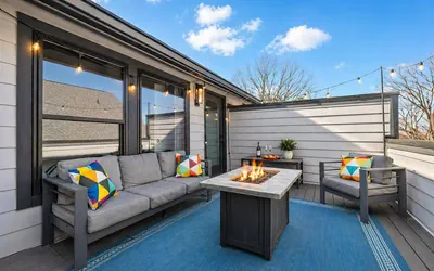 Photo 4 - Traveler Oasis: LoSo Loft w/ Rooftop, Free Parking