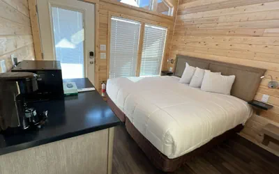 Photo 3 - 63B Cozy Home near Grand Canyon South Rim King Bed Sleeps 2