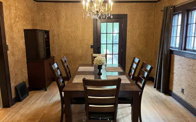 Photo 5 - Historic Twin Tudors Inn Northwest Room (KP1400NW)
