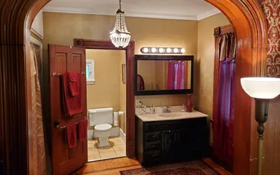 Photo 3 - Historic Victorian Inn - Wine Suite - KP117Wine